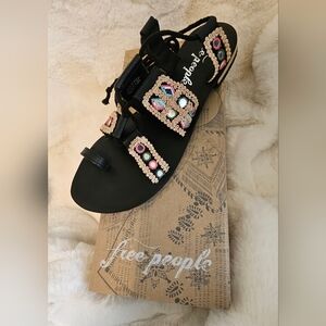 Free People Leather Mantra Mirror Sandals Size 39 / 8.5 Color Black/beige
